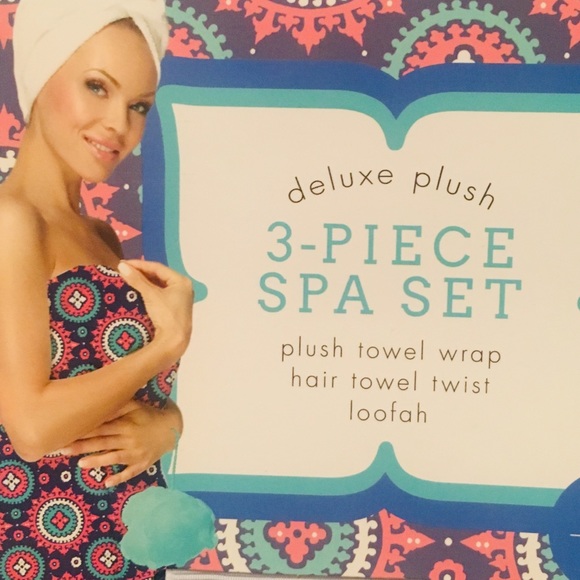 Three piece spa set ONE SIZE FITS ALL - Picture 2 of 5